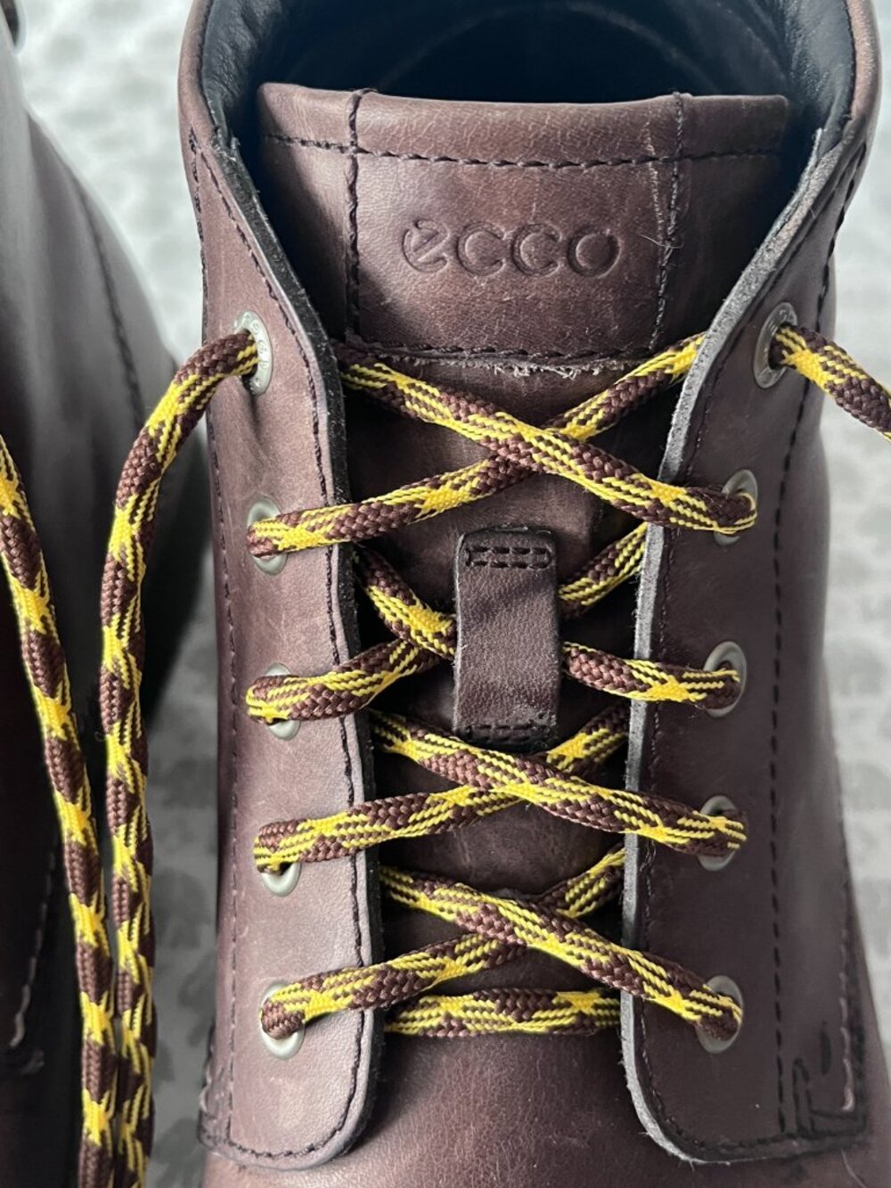 ECCO Men's Brown Leather Lace-Up Boots - Picture 2 of 11